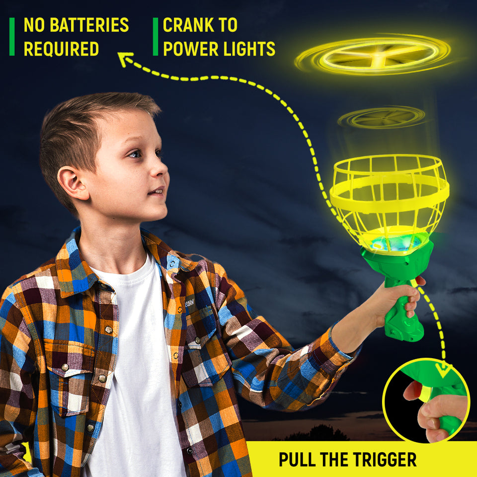 Mindscope GreenTek Blade Blasters Outdoor Glow in The Dark Toss and Catch Game