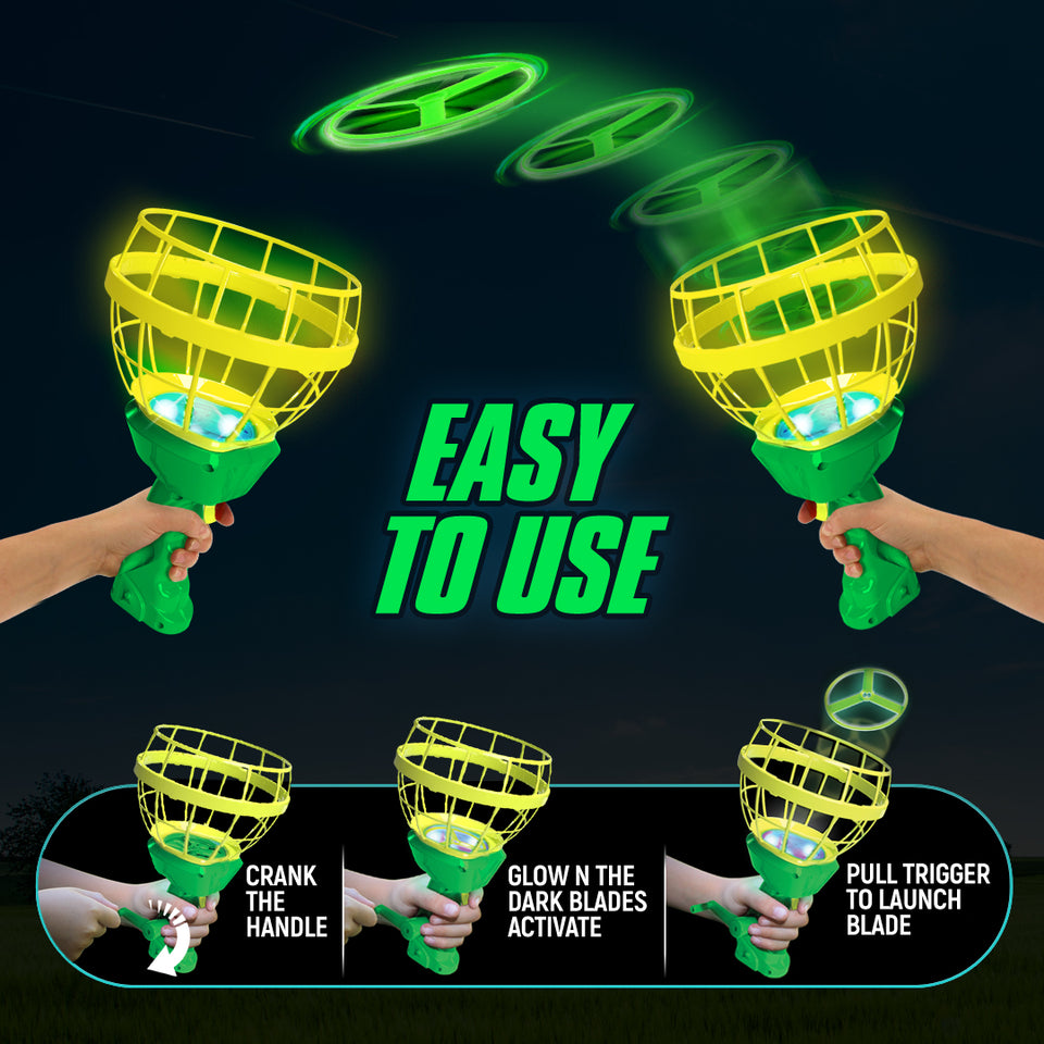 Mindscope GreenTek Blade Blasters Outdoor Glow in The Dark Toss and Catch Game